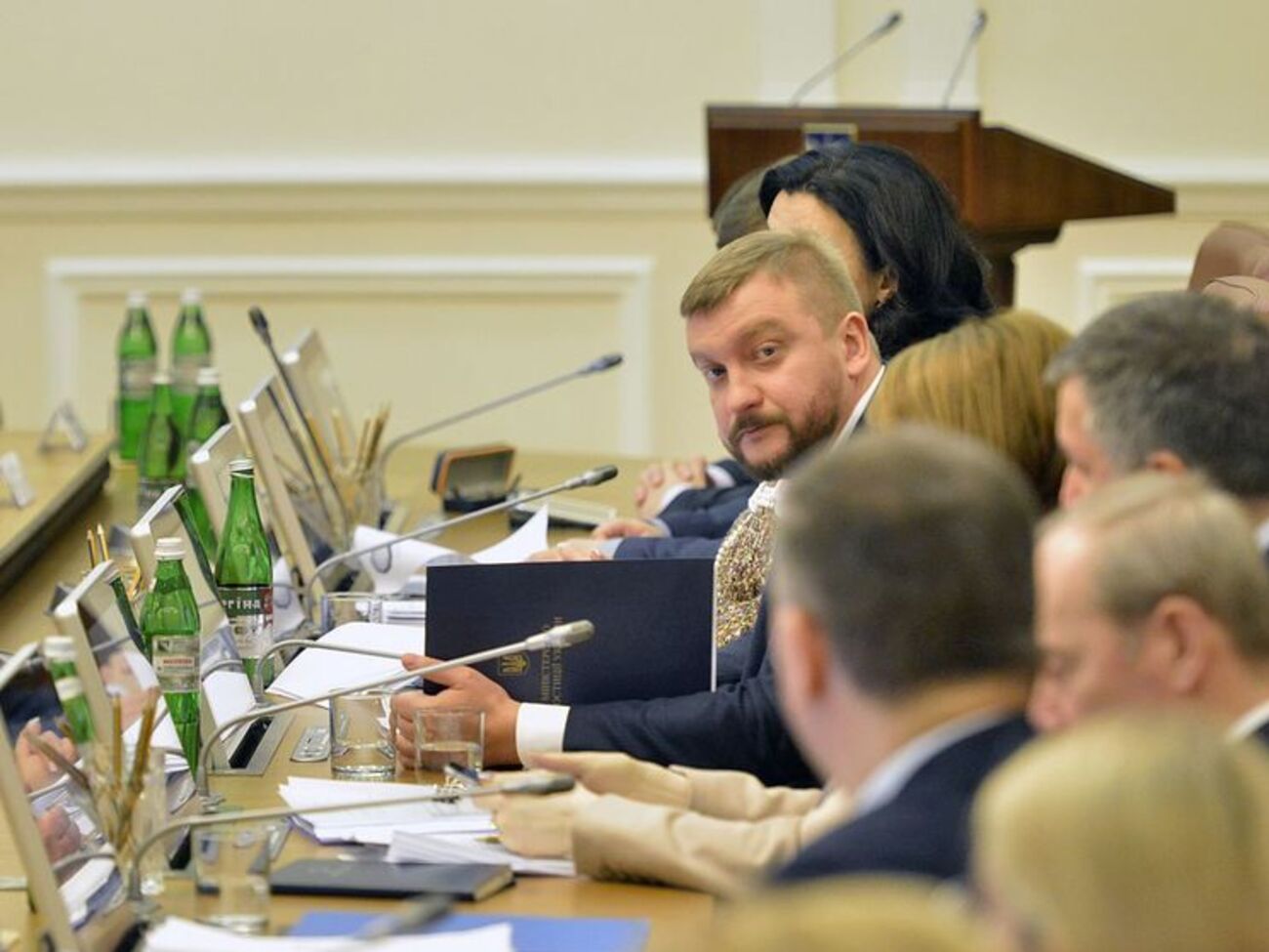 Петренко пожаловался на бандитизм в аграрной сфере