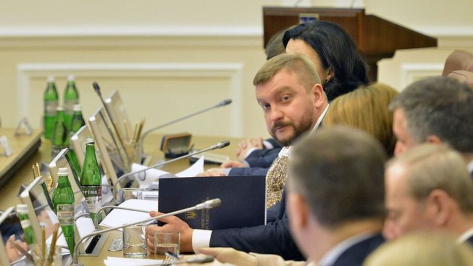 Петренко поскаржився на бандитизм в аграрній сфері