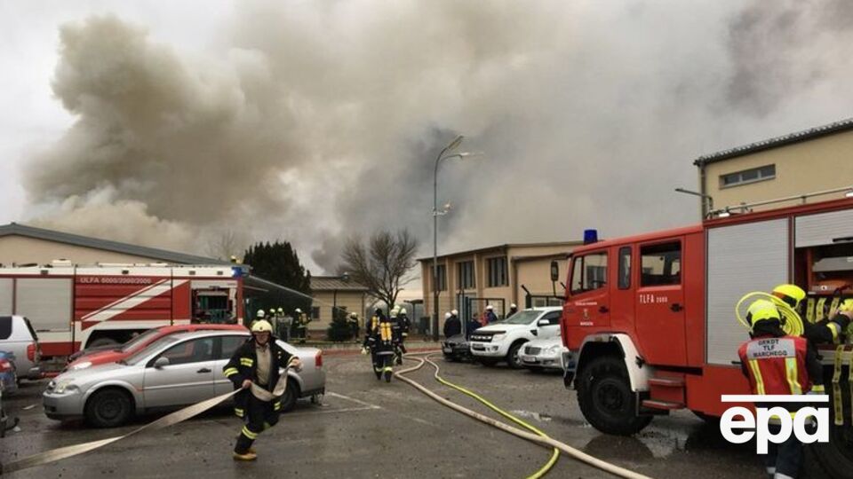 В результате взрыва погиб человек