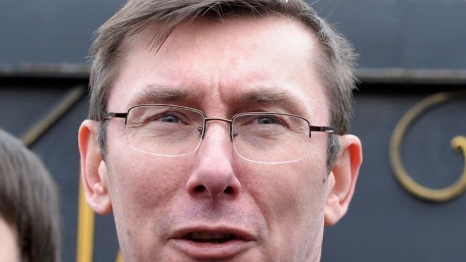 Луценко: Прокуратура АР Крым в рамках производства о строительстве Керченского моста прорабатывает с зарубежными партнерами перспективы заочного осуждения