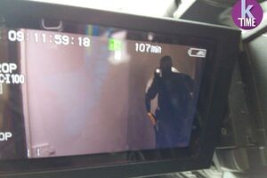 У Klymenko Time повідомили, що співробітники СБУ і прокуратури закрилися зсередини студії