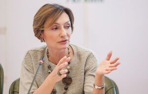 Рожкова: Банк нужно поддерживать живыми деньгами