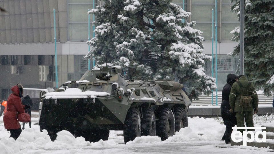 Боевики обстреляли поселок Луганское из пушек БМП