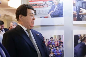 Кобзон заявил, что его "отфутболивают"