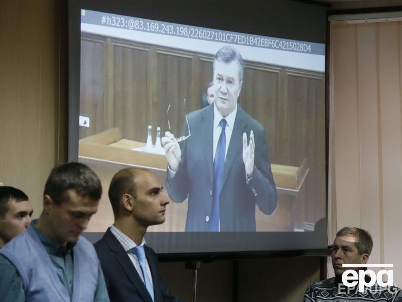 Заседание суда по делу Януковича продолжится в 14.00