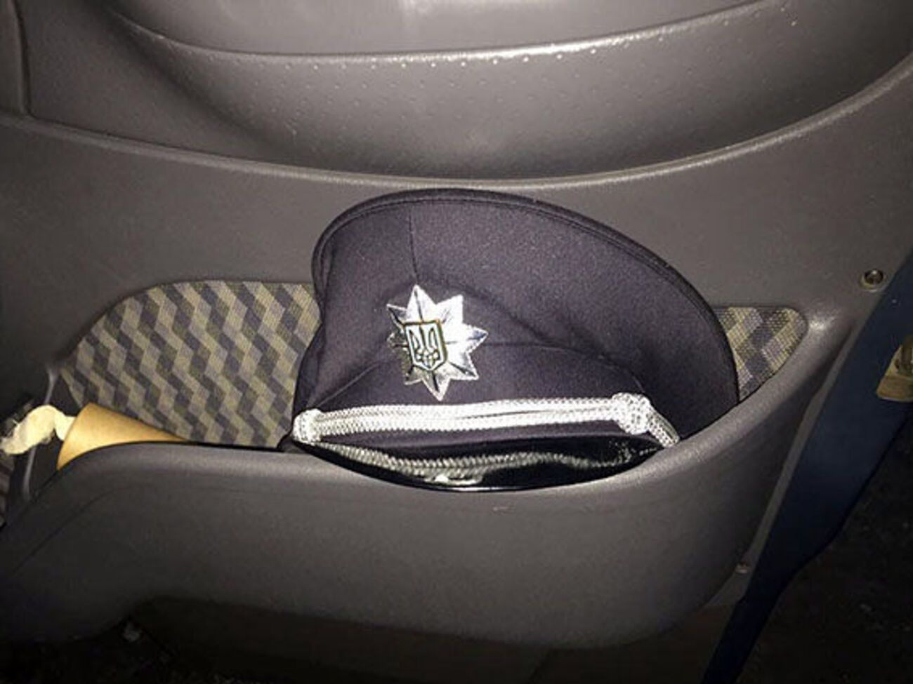 Задержанные носили форму полицейских