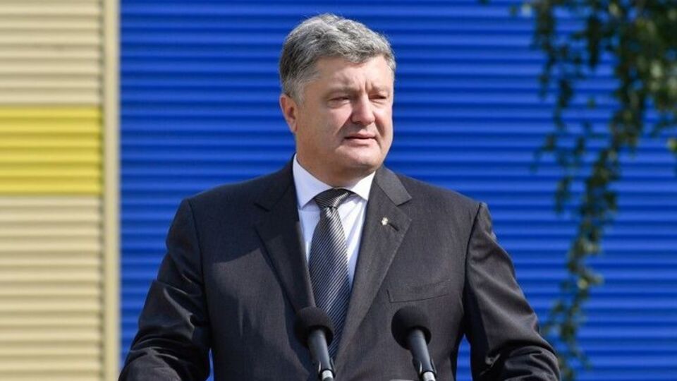 Порошенко: Более 240 военнослужащих полка являются участниками боевых действий
