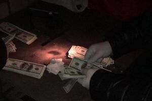 Луценко сообщил о задержании на взяточничестве управляющего заводом