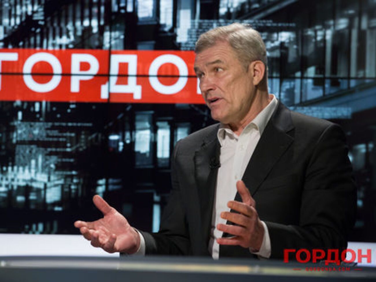 Кур: Все публичные заявления несут только вред