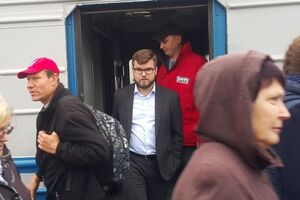 Кравцов (у центрі): "Укрзалізниця" почала об'єднувати Україну з Європою