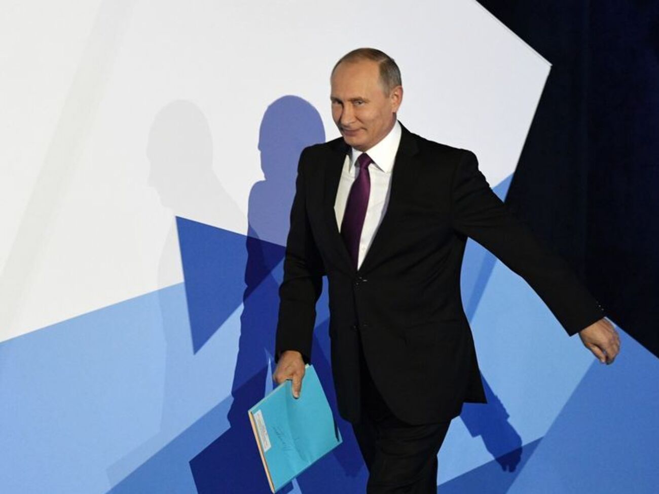 Путін зневажає громадську думку, уважає політолог