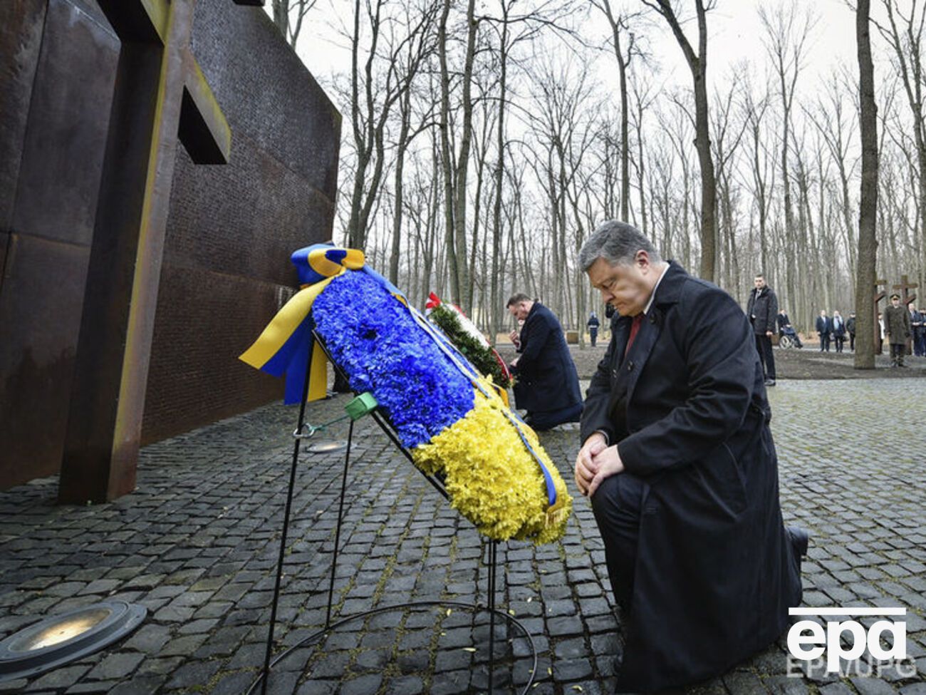 Порошенко:&nbsp;Кого-то ломали лагерями, кто-то не выдерживал и уходил из жизни сам