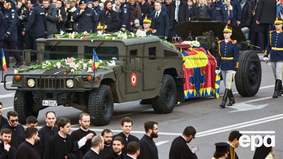 На похороны Михая I собрались десятки тысяч человек