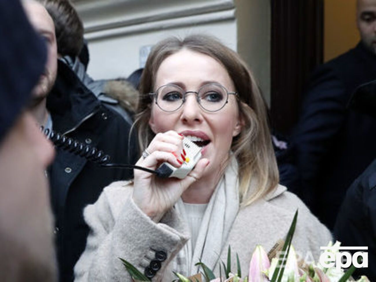 Собчак: Борются жопа с бровями за пьедестал в "Инстаграме"