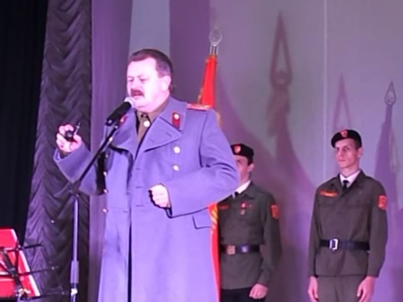 Коммунисты устроили празднование дня рождения Сталина в аннексированном Севастополе 16 декабря