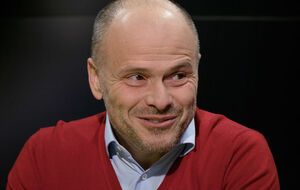 Радуцкий: Реформу не хотим мы как народ. Мы привыкли, нас все устраивает. У нас врач якобы получает 2,5 тыс. грн, но мы ему даем постоянно, покупаем лекарства