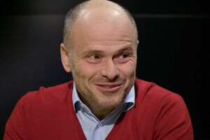 Радуцький: Реформу не хочемо ми як народ. Ми звикли, нас усе влаштовує. У нас лікар нібито одержує 2,5 тис. грн, але ми йому даємо постійно, купуємо ліки