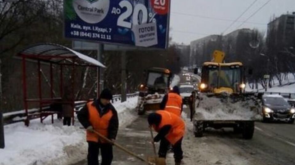 Въезд грузовиков в Киев ограничат для уборки снега
