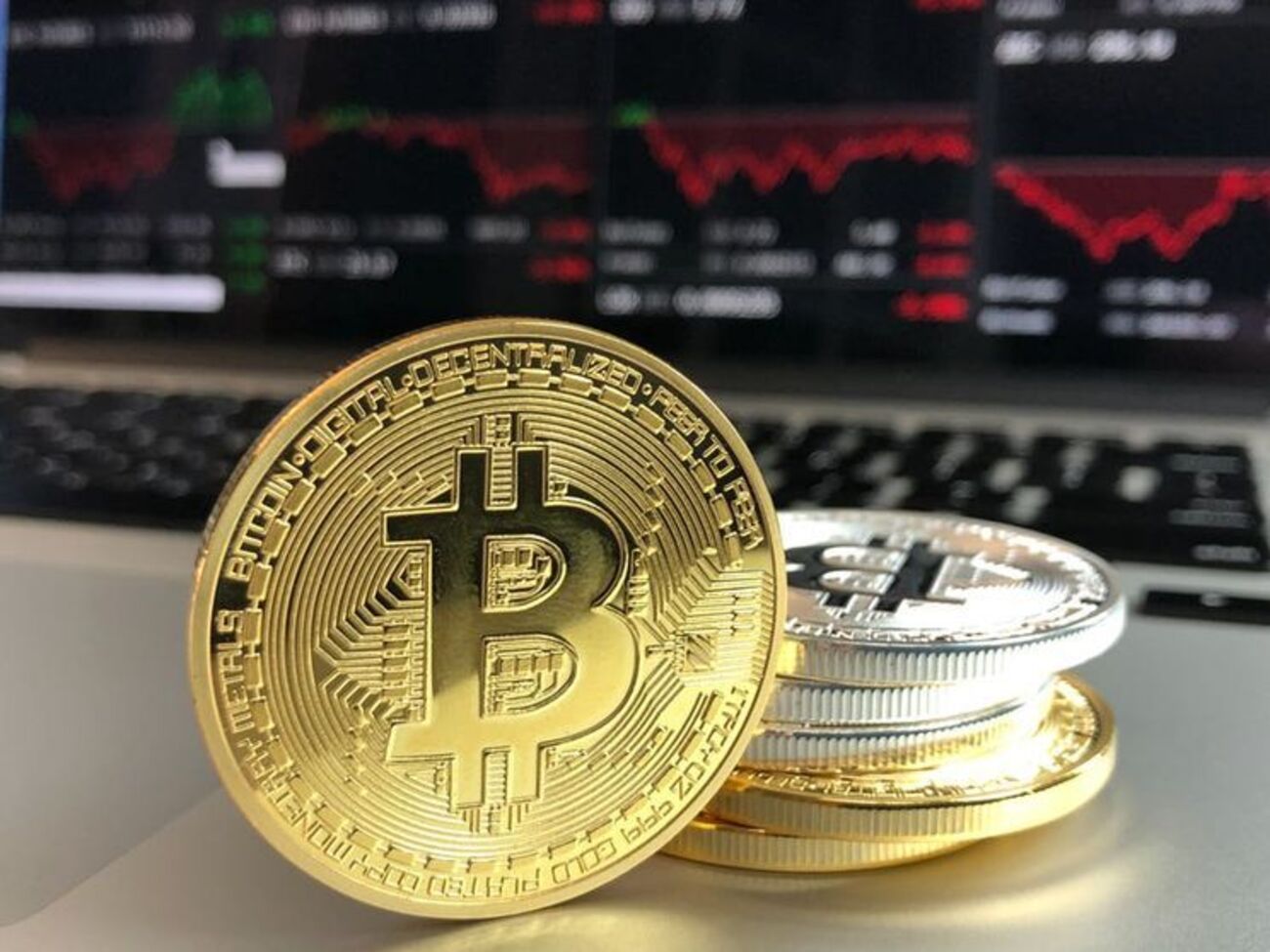 К 18 декабря стоимость биткоина выросла до $19 тыс.