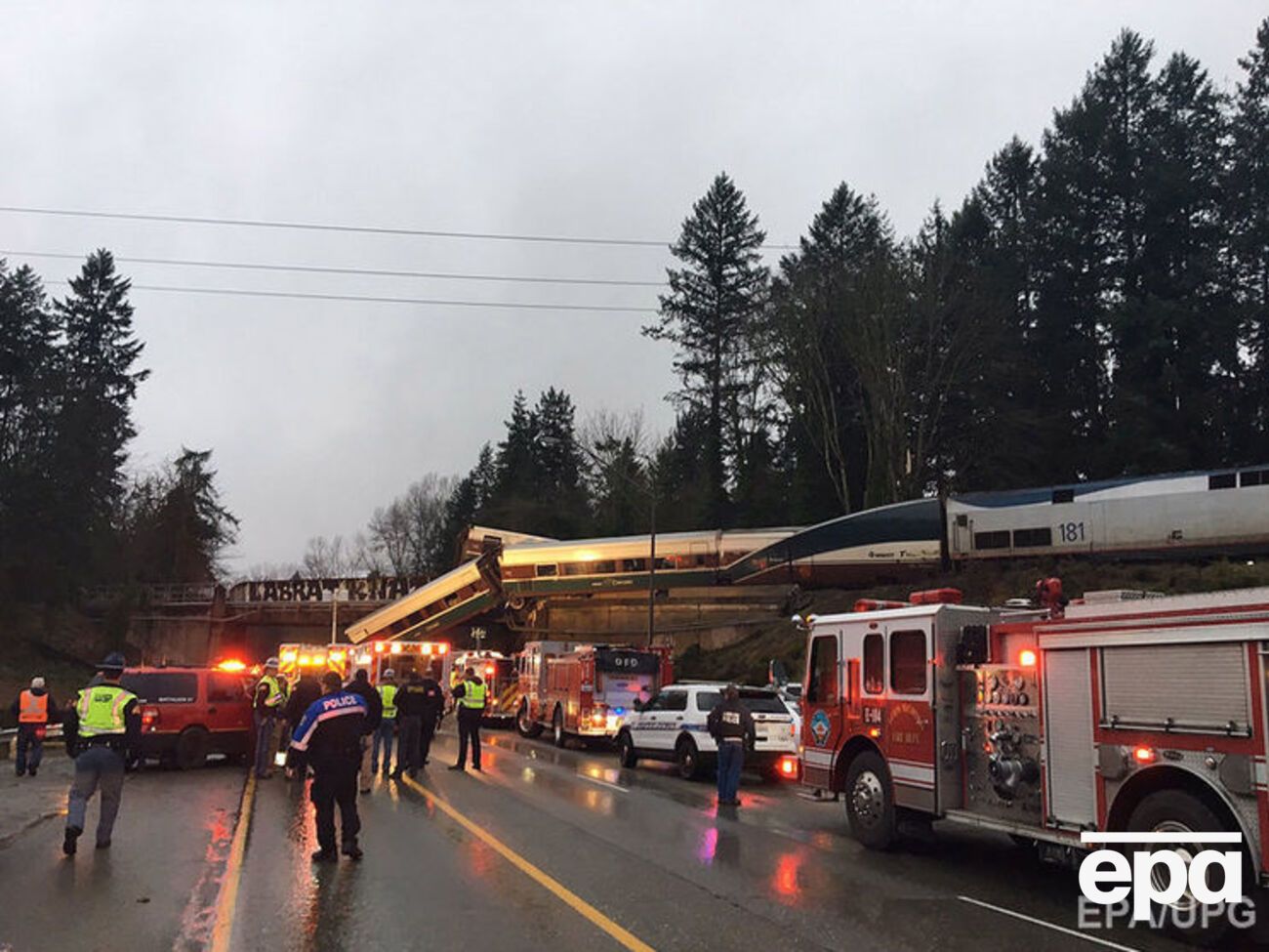 Железнодорожная катастрофа произошла в штате Вашингтон