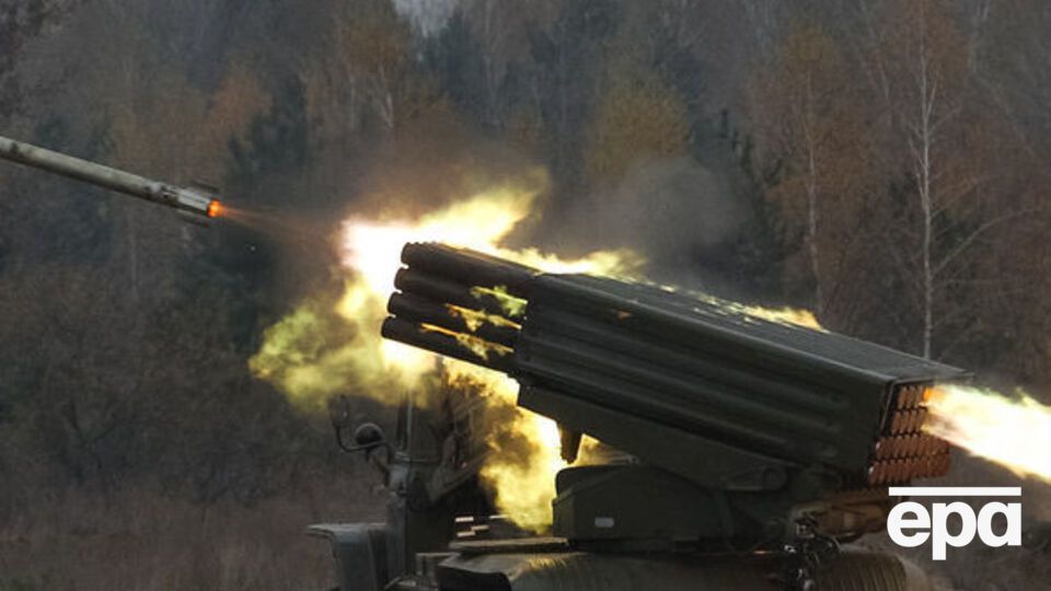 Новолуганське обстріляли з "Граду"