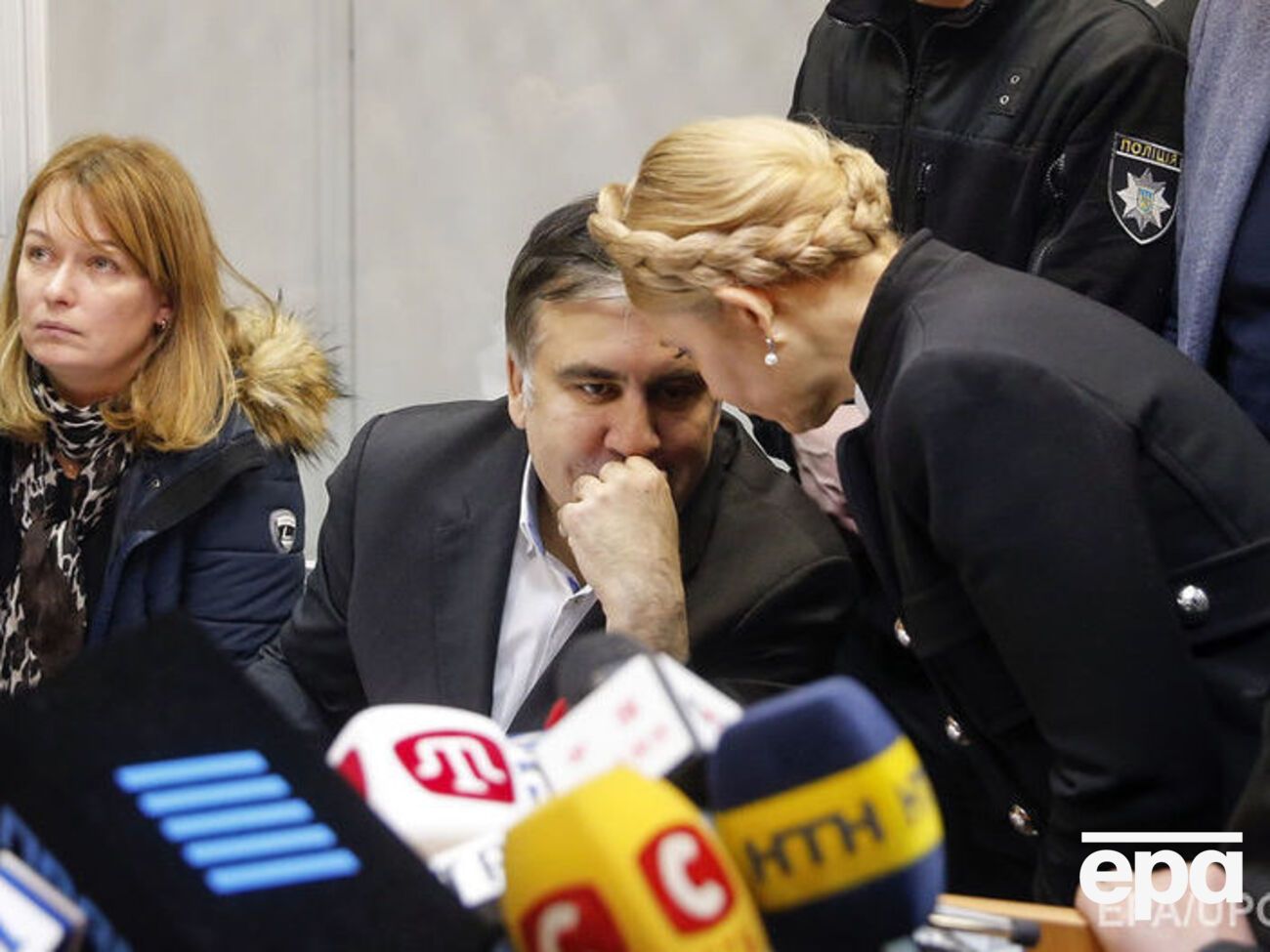 Тимошенко приходила на суд по поводу избрания меры пресечения Саакашвили