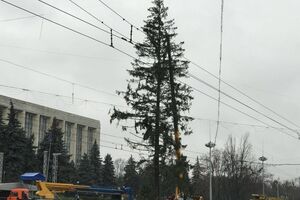 Українська новорічна ялинка оскандалилася в Кишиневі