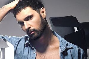 Козловський оприлюднив ню-фото