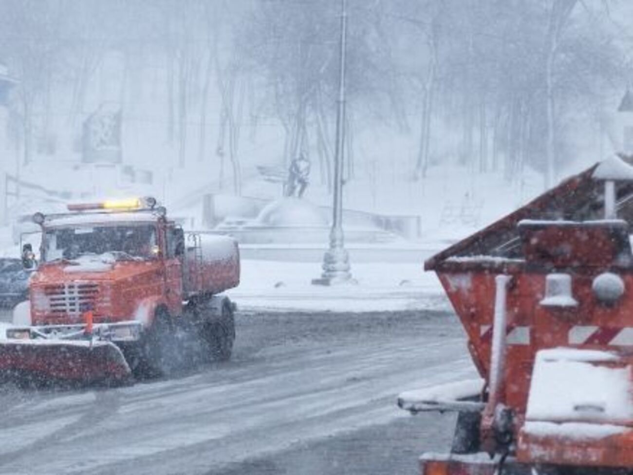 Київ обмежив в'їзд великовантажного транспорту в місто через снігопад
