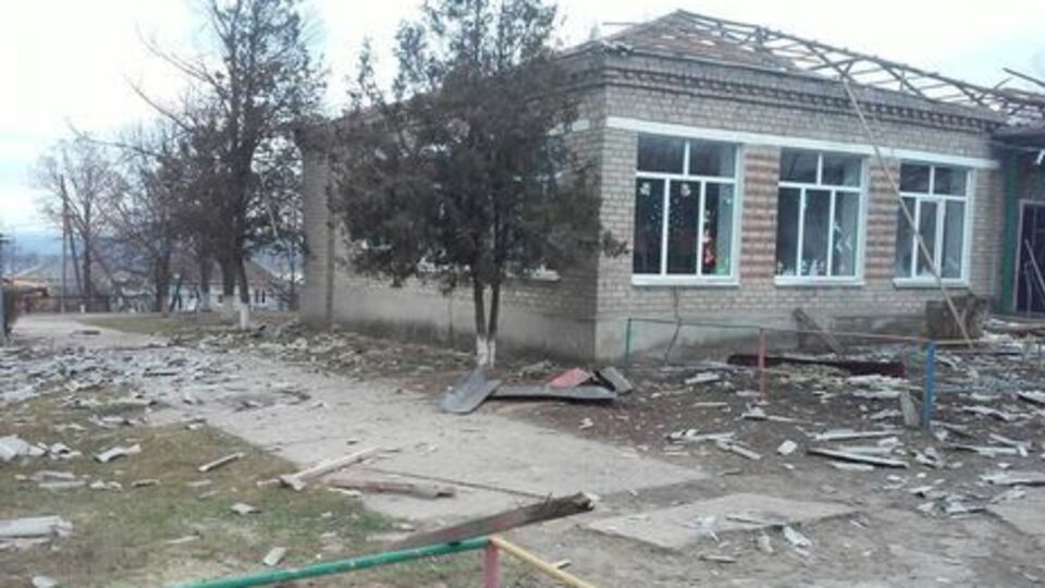 Новолуганское обстреляли из "Градов"