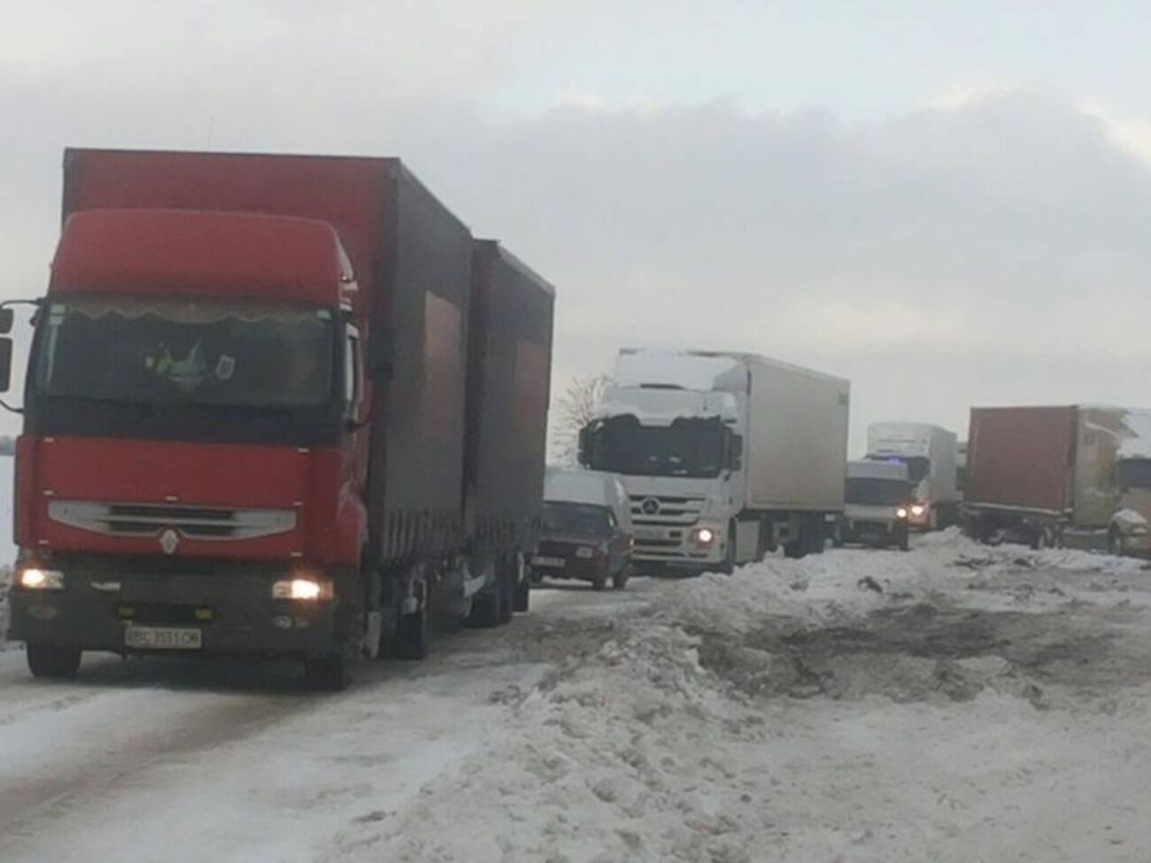 Рух на цій ділянці дороги відновили