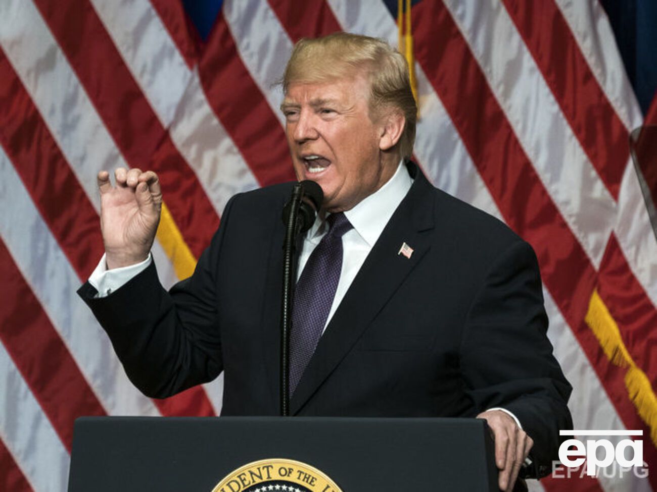У Трампа самый низкий рейтинг среди всех президентов США
