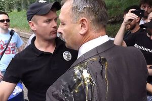 Олег Барна после нападения активистов