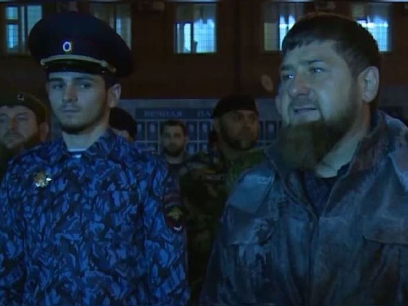 Хас-Магомед Кадыров (слева) представлен в качестве и.о. начальника полиции Грозного