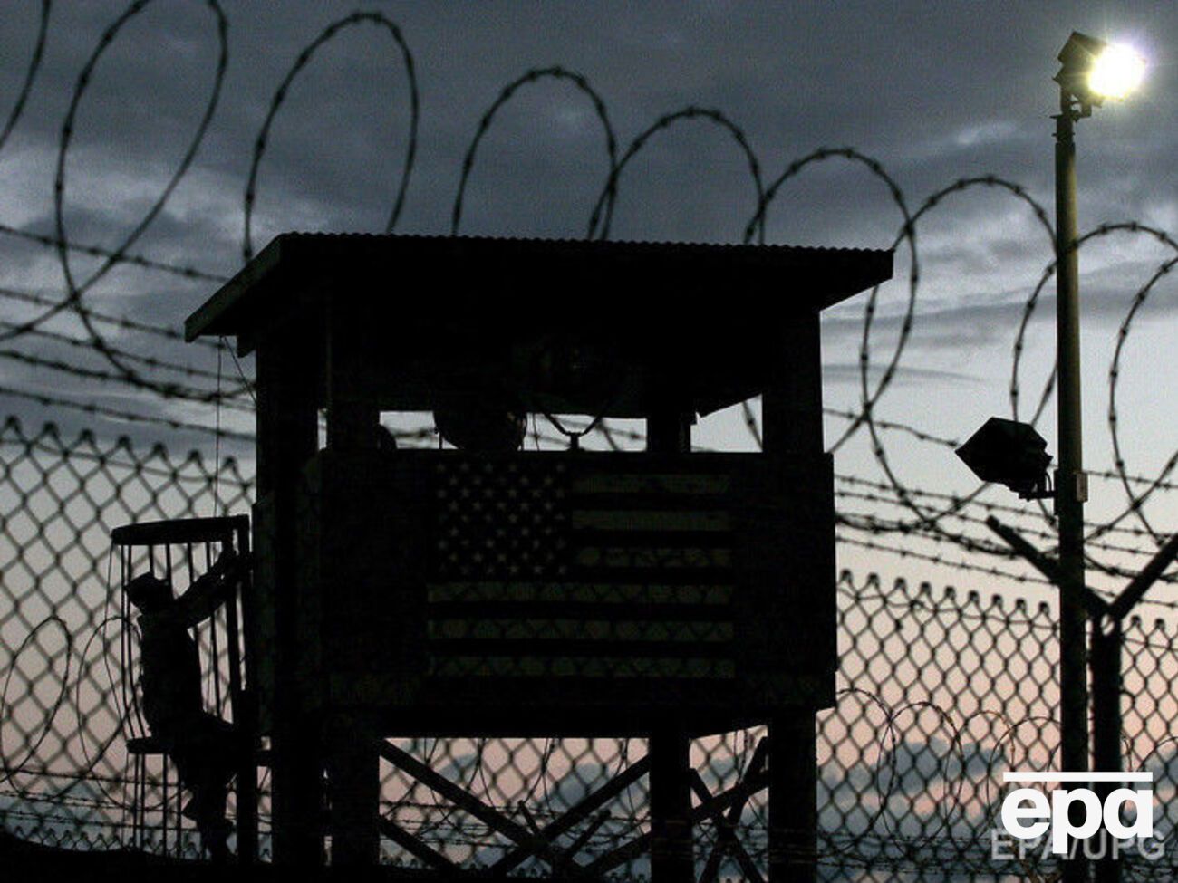 Адвокат снимал порно в тюрьме