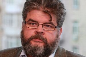 Теперь все иностранцы, которые общались с Гройсманом через переводчика, начнут ерзать, вспоминая, что они там наговорили