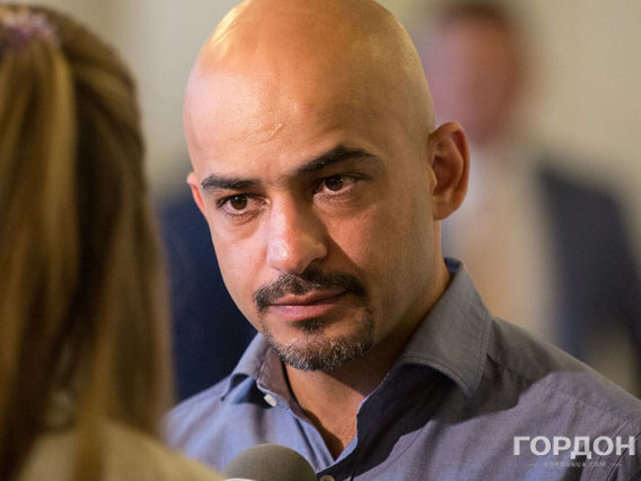 Найем:&nbsp;Под публичные упреки иностранных партнеров и шум уличных акций президент пошел на попятную