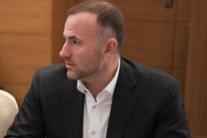 Із Фуксом розмовляли кілька годин