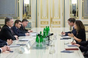 Порошенко провел в Киеве встречу с министром иностранных дел Канады Фриланд