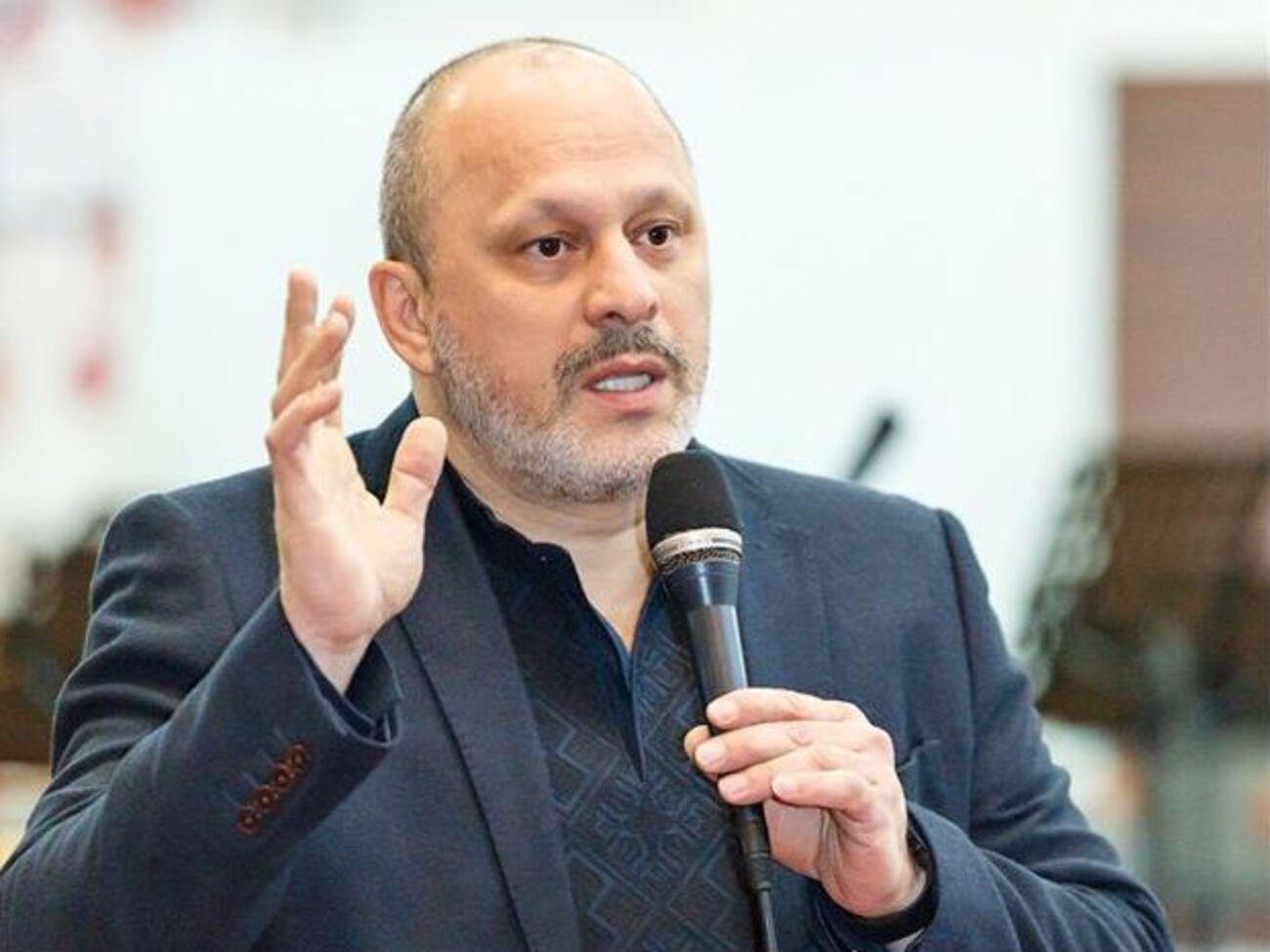 Аласания:&nbsp;Такое количество должностей &ndash;&nbsp;это непосильное бремя