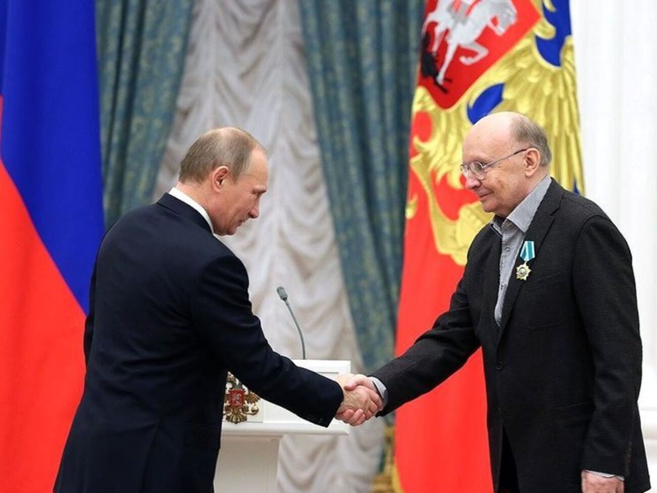 Мягков (справа): Надо иметь чувство меры