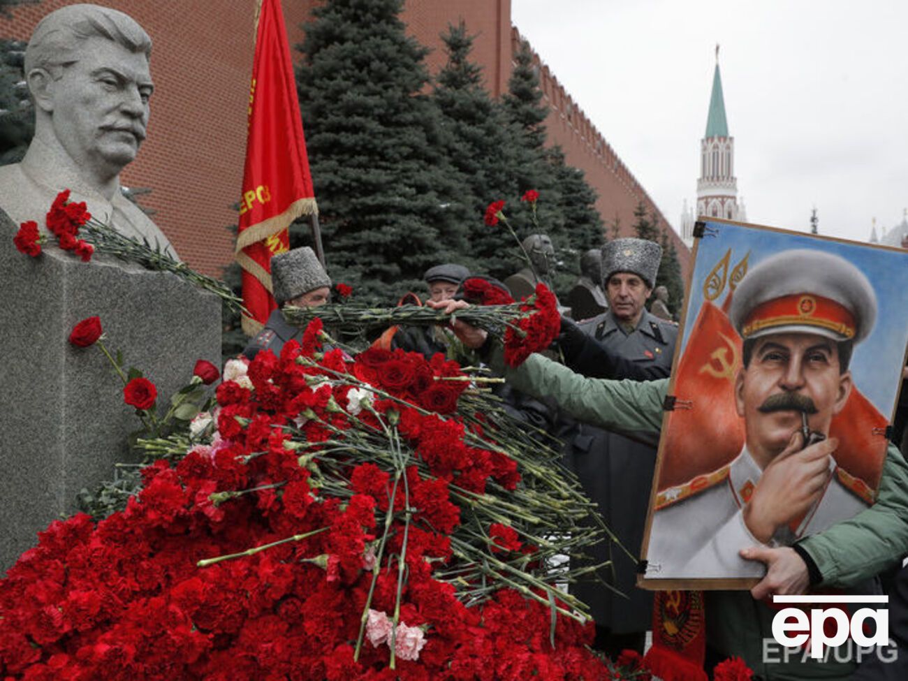 Большинство россиян гордятся тем, что живут в России