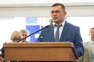 Поворозник працює в Київській міській держадміністрації з 2001 року