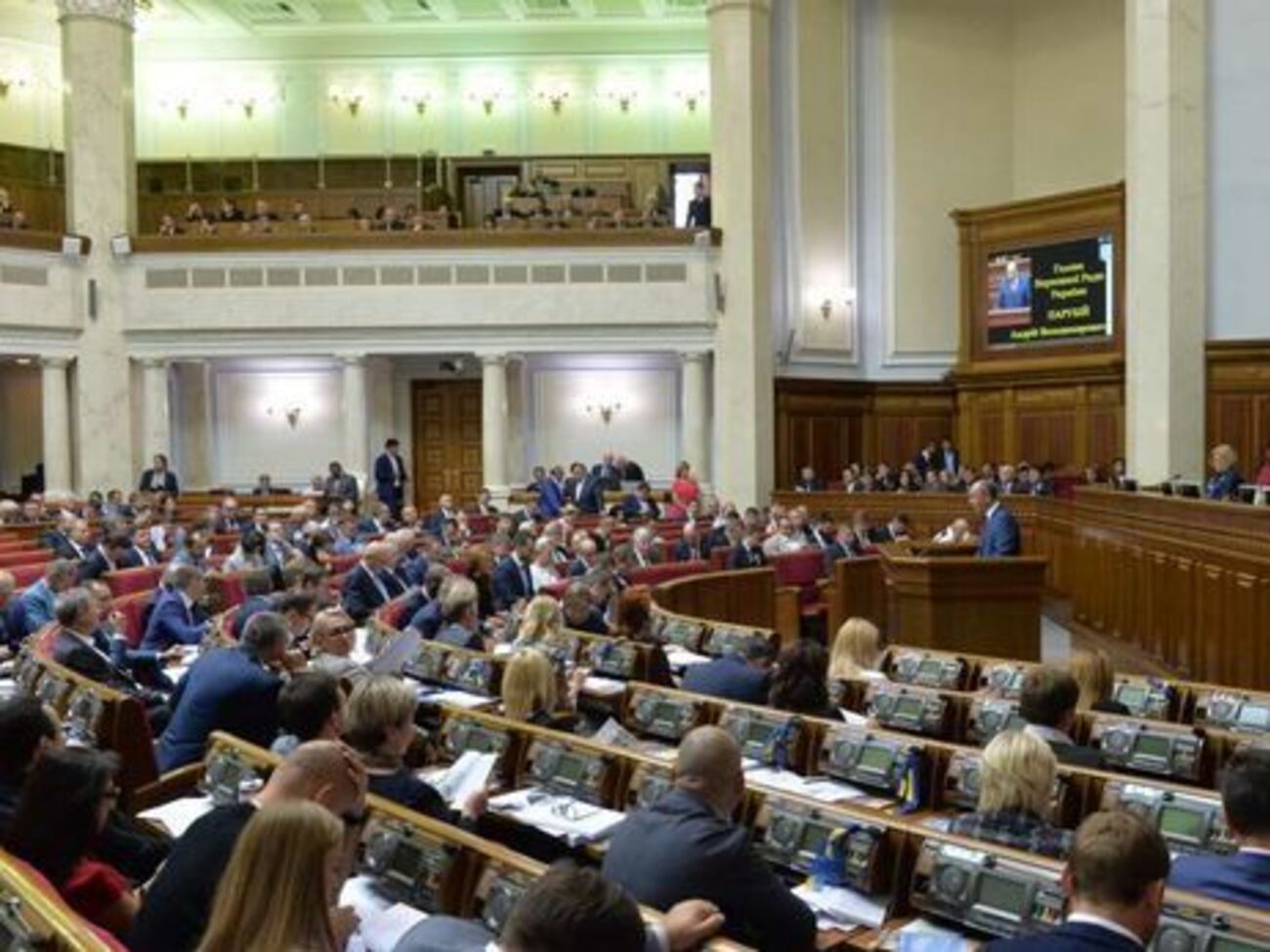 Рада ухвалила законопроект про продовження мораторію на продаж земель сільськогосподарського призначення 7 грудня