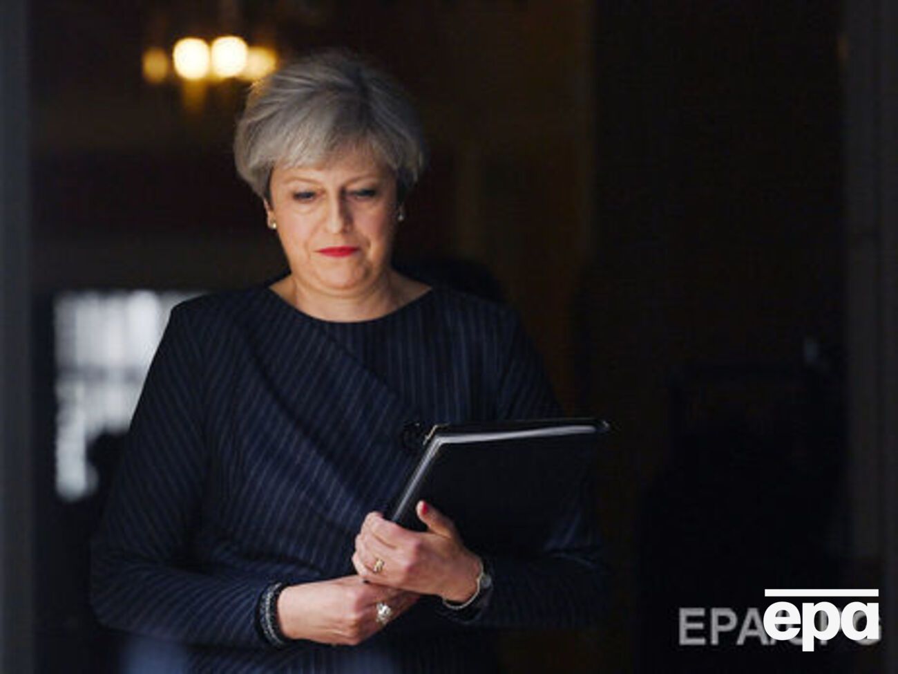 Мэй считает хорошей идеей, что агентом 007 станет женщина