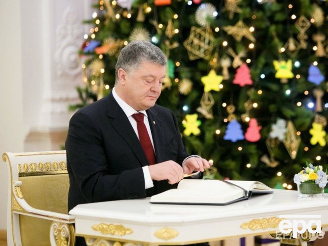Порошенко&nbsp;зазначив, що протягом 2016&ndash;2017 років українські правоохоронні органи передали до судів майже 5 тис. антикорупційних справ