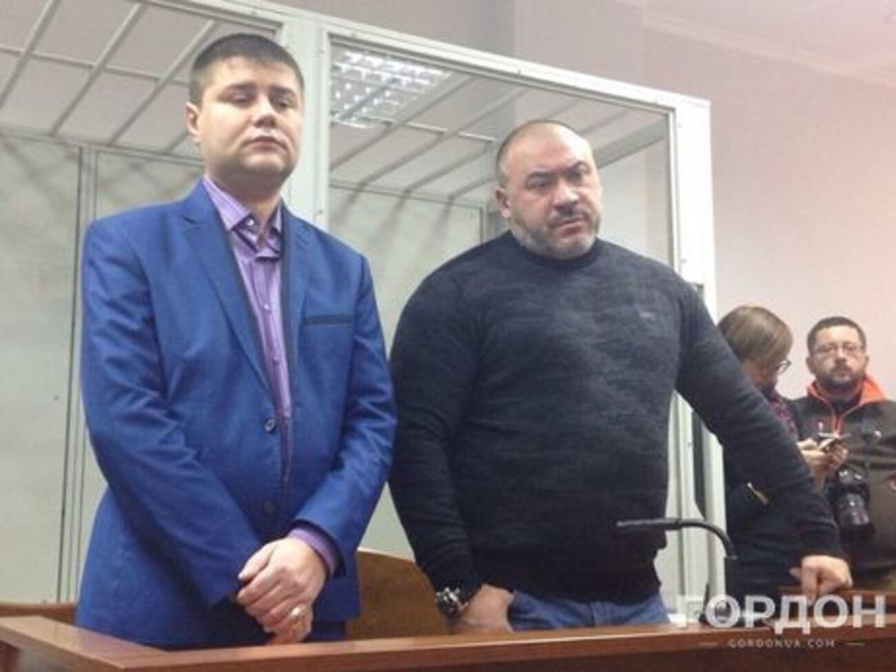 По данным следствия, в уголовном мире у Крысина (справа) кличка Шкаф