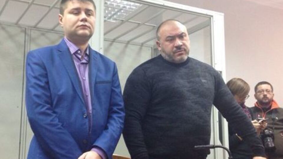 По данным следствия, в уголовном мире у Крысина (справа) кличка Шкаф