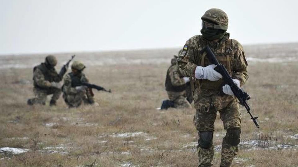 На донецькому напрямку порушували перемир'я в районі Авдіївки та Лебединського