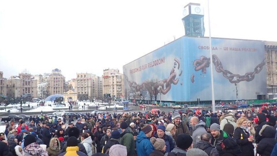 В Киеве на Майдане проходит акция "Кофе на Крещатике". Фоторепортаж